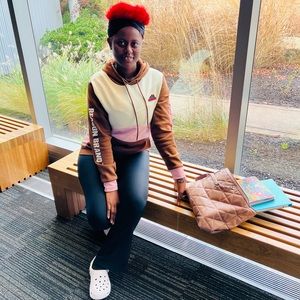 Meet your Posher, Veronica